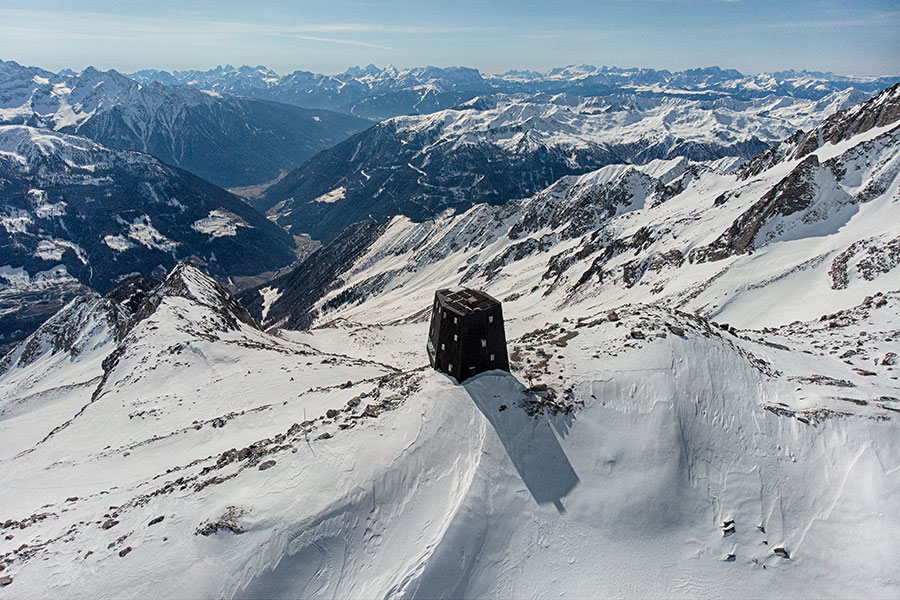 Schwarzensteinhütte